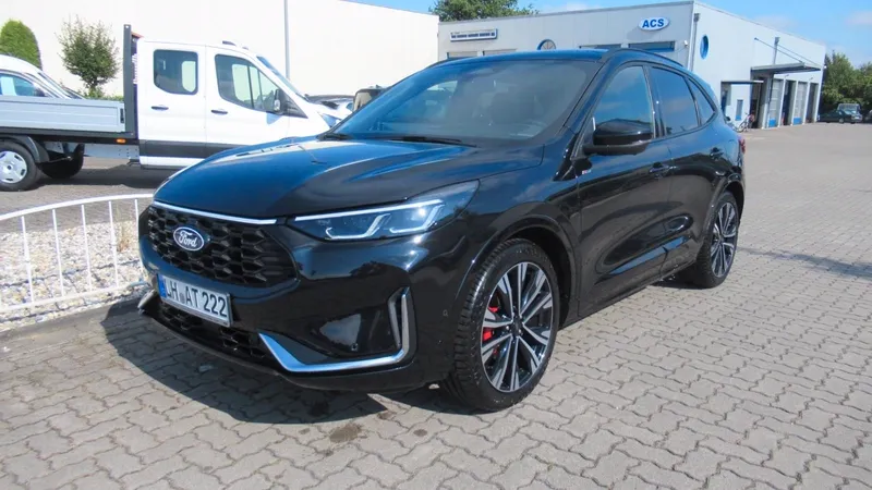 Ford Kuga ST-Line X — Vorführfahrzeug, 03/2025, 11.900 km