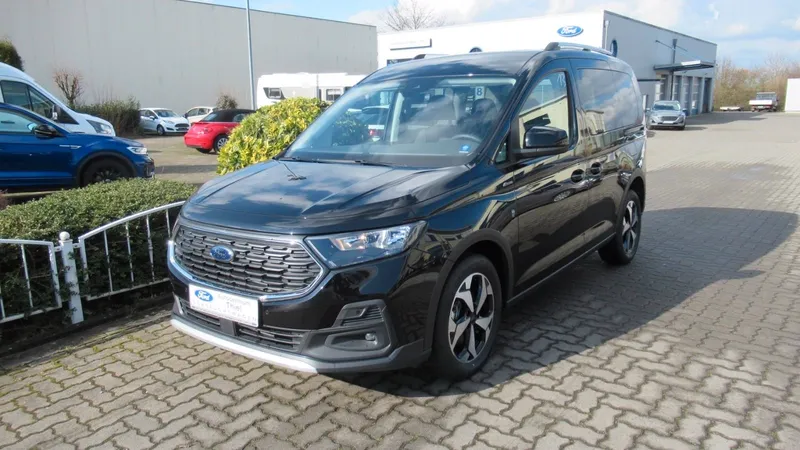 Ford Tourneo Connect Active — Werkswagen, 08/2023, 580 km